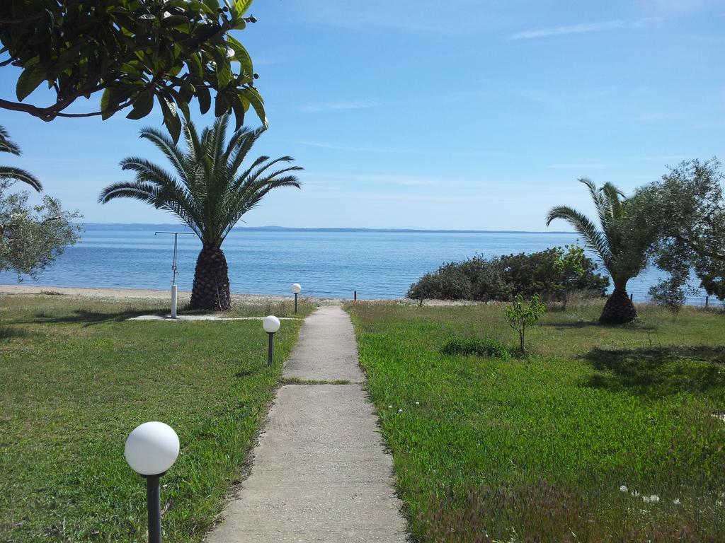 Afroditi Beach Gerakini Buitenkant foto