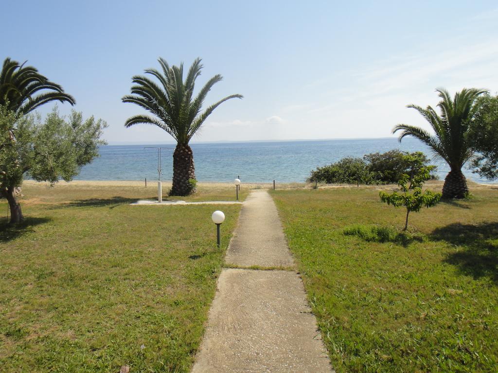 Afroditi Beach Gerakini Buitenkant foto